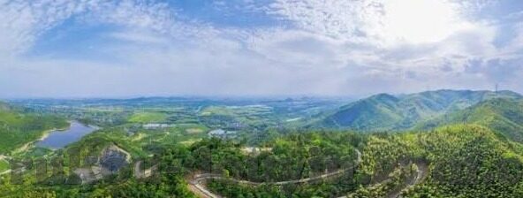 国产av麻豆xfplay-就国产AV麻豆XFPLAY的探访与反思，寻求真善美背后的平衡之道